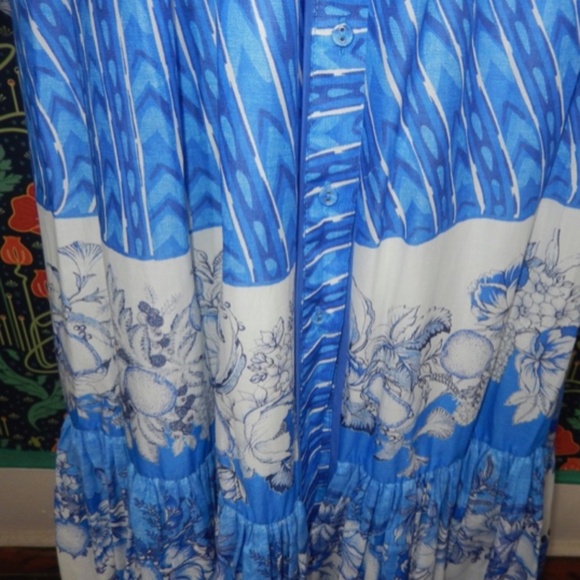 A Loves A Blue Hummingbird Border Print Balloon Sleeve Maxi Dress - Picture 4 of 6